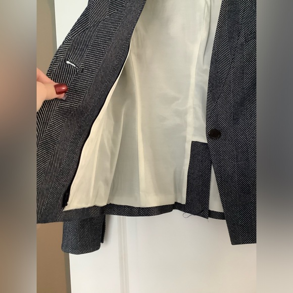 Veronica Beard Anaheim Herringbone Prep School Jacket, Size 4, Fall 2016 - Picture 6 of 7